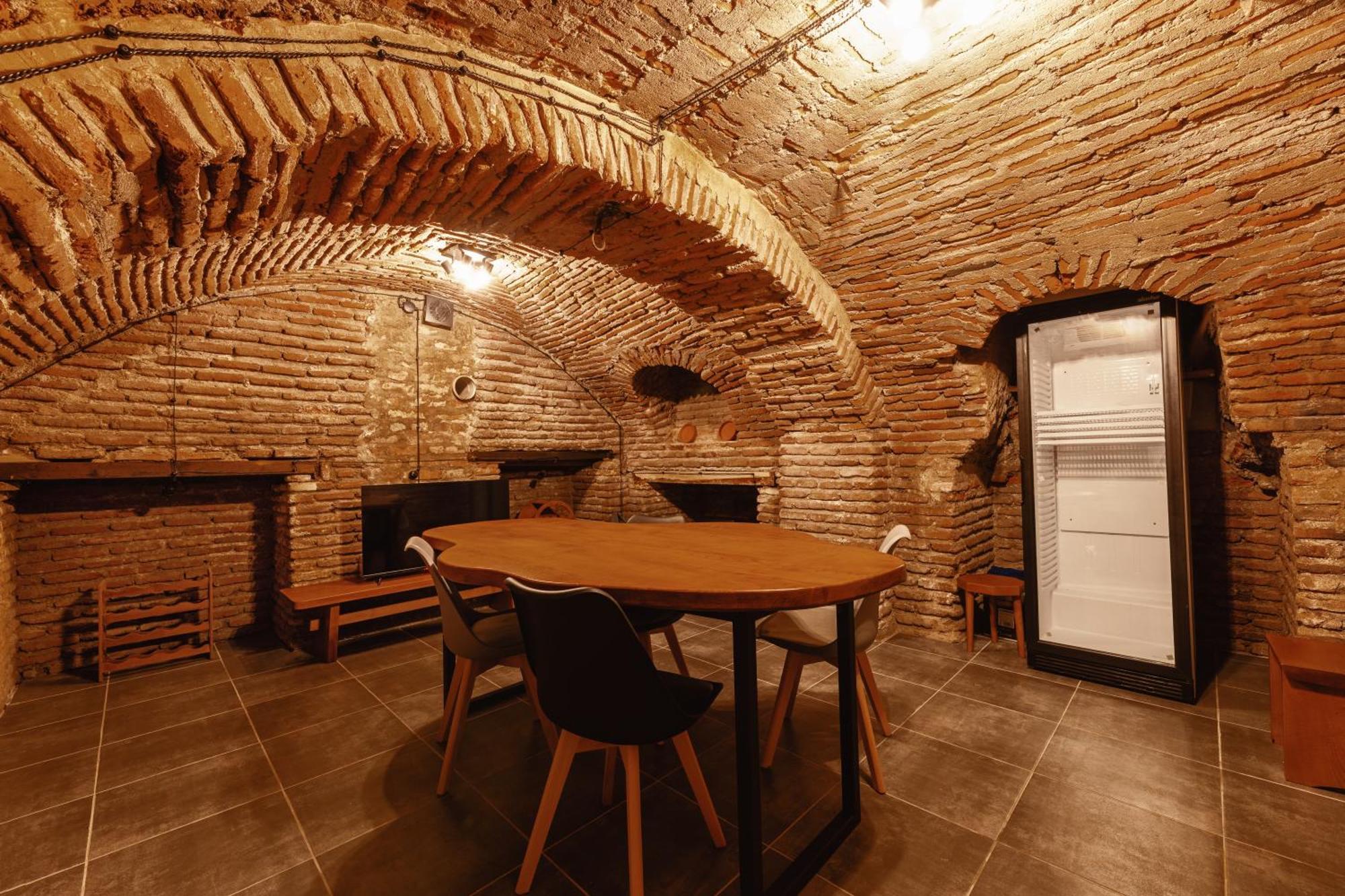 Salve Rooms2 Tabidze Апартаменты *